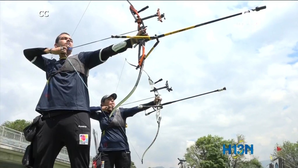 Tiro con Arco, consigue medalla suramericana disputa_de_arqueros -