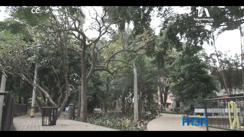 Miles de ciudadanos ya disfrutan de espacios públicos renovados cien