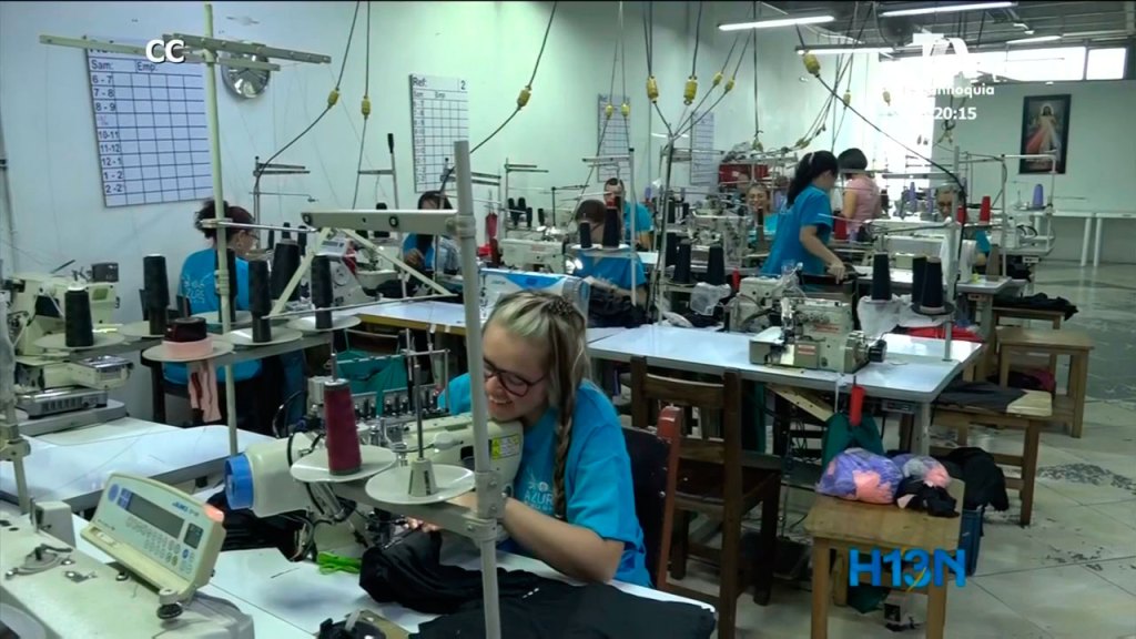 Las exportaciones del país decrecieron en un 76,2 %. dane_exportaciones