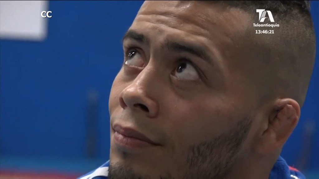 Luchador Hans Toro, espera sacar toda su casta en el mundial de Kazajistán luchador