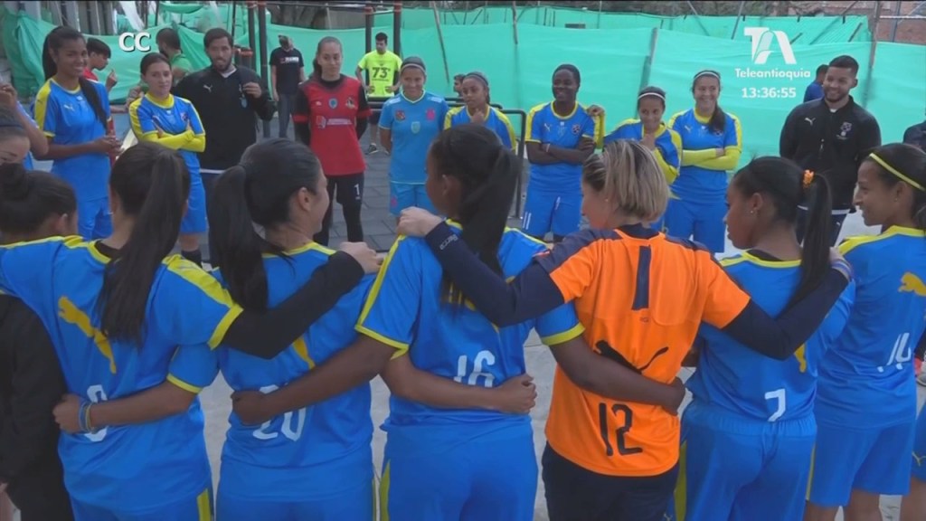 Poderosas del DIM ya piensan en sus rivales de Copa Libertadores futbol femenino