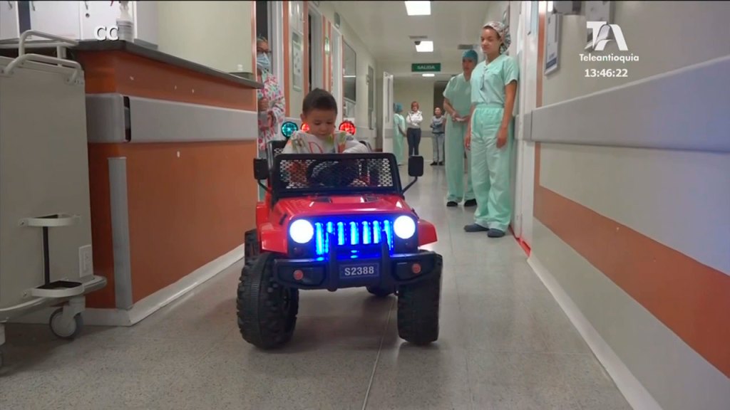 Estrategia sobre ruedas para niños que ingresarán a cirugía hospital infantil