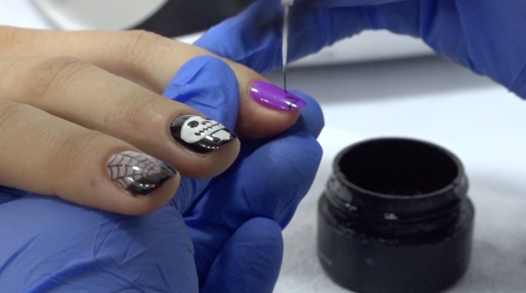 Uñas en tendencia para la temporada de Halloween postre2