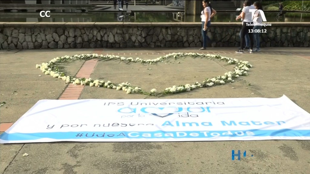 Trabajadores de la IPS Universitaria abrazaron hoy el alma mater acto simbolico