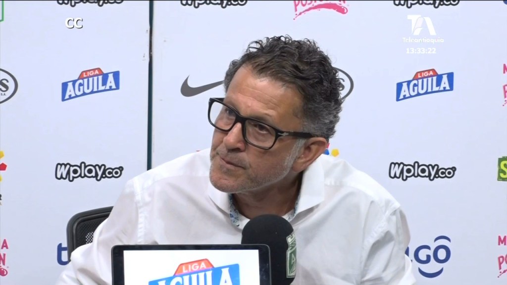El técnico Osorio aceptó su responsabilidad, pero afirmó que él no armó el equipo. reacciones tecnico