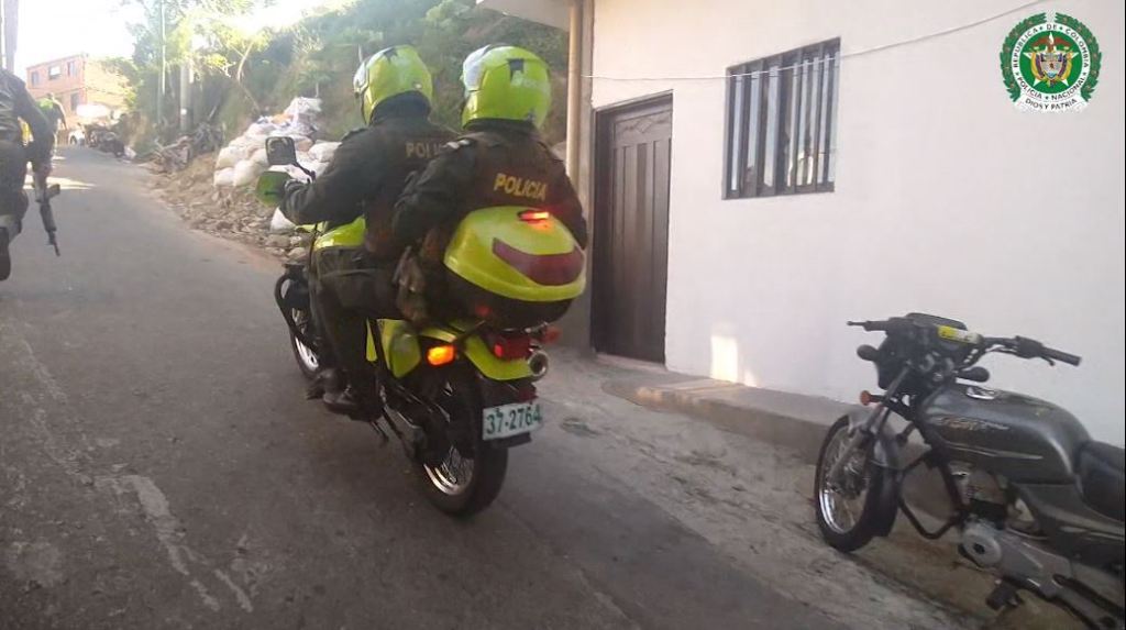 Cuatro menores de edad aprehendidos por tener armas de fuego polimetro