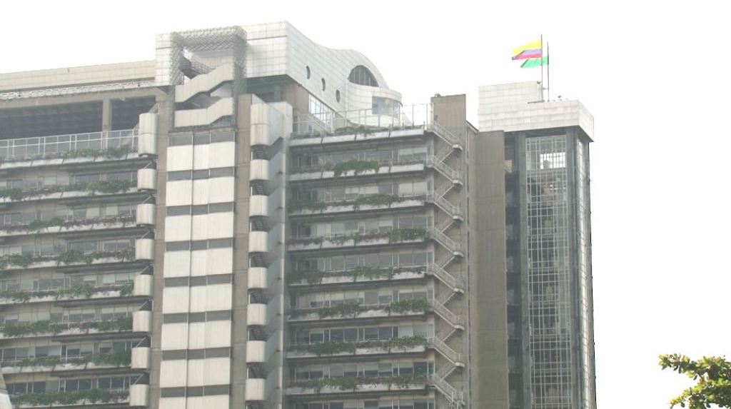 epm_fondo_abrazando_con_amor