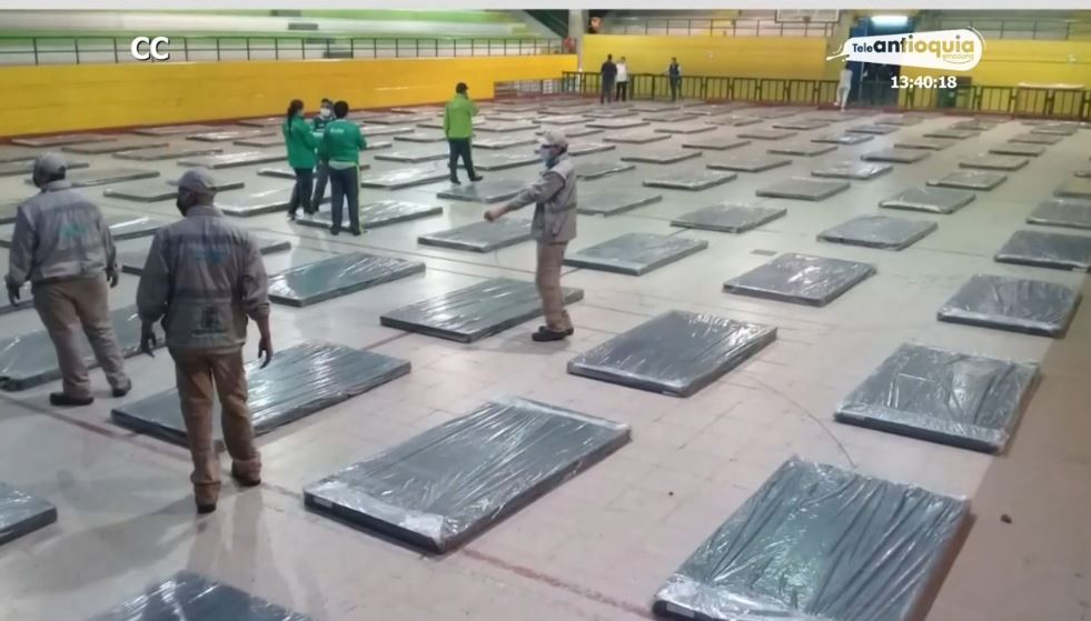 Escenarios deportivos de Medellín se adecúan para atención de población vulnerable INDER_Medellín_coronavirus