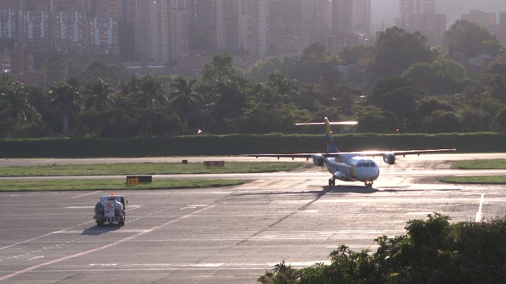 avion_aeropuerto_viaje
