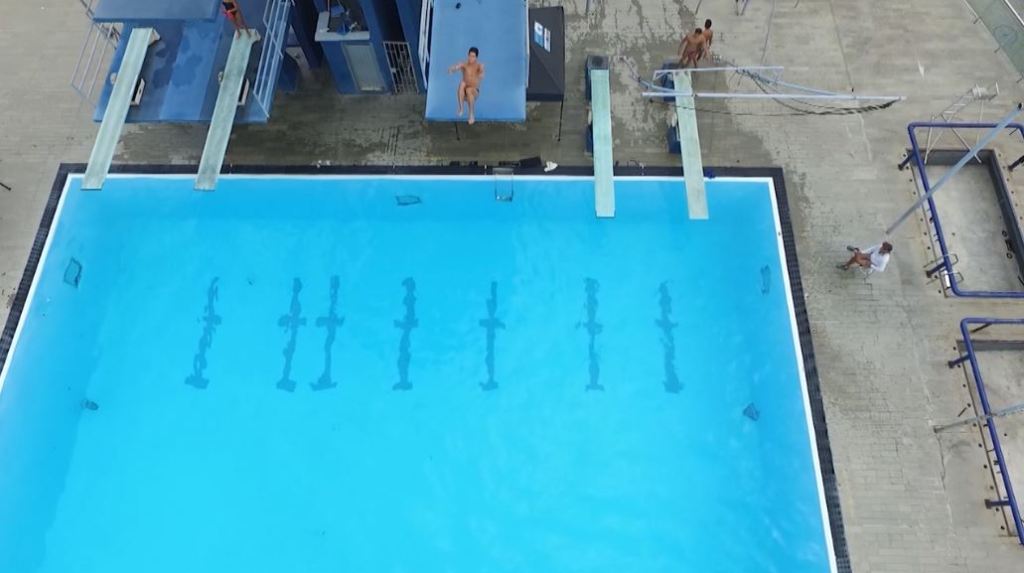La Liga de Natación se las ingenia para favorecer familias necesitadas liga_de_natacion