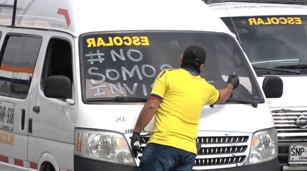 Conductores de servicio escolar piden ayuda transporte_escolar