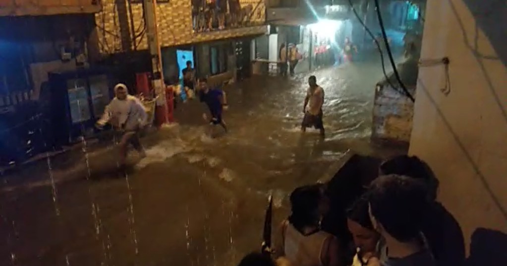 Fuerte aguacero en Bello dejó inundaciones y 57 familias damnificadas aguacero bello