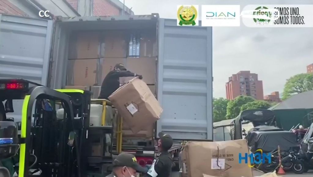 policia_aduanas