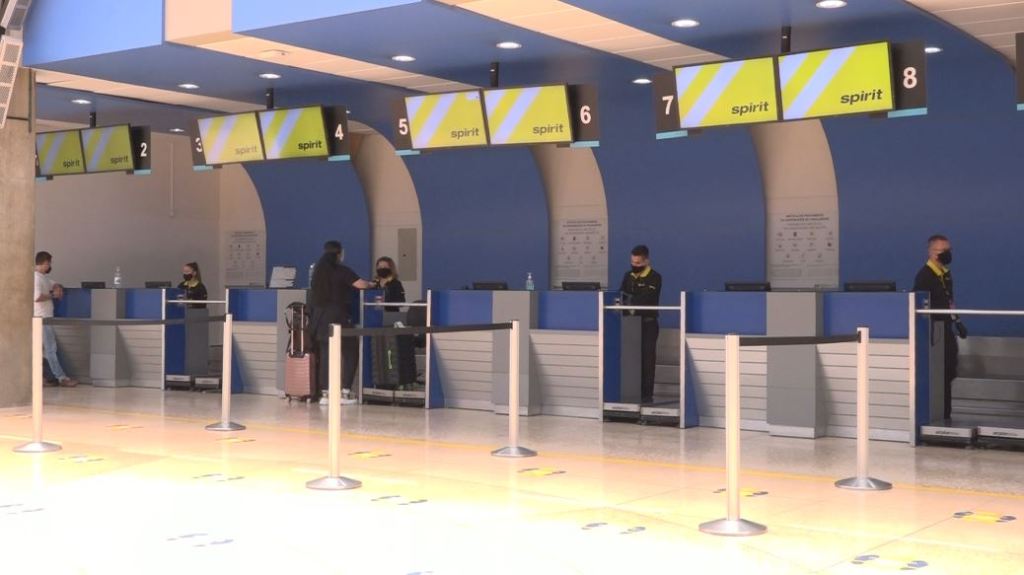 aeropuerto_josé_maría_córdova