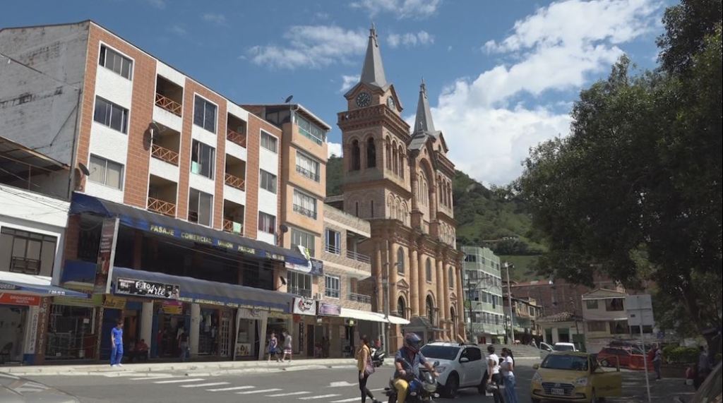 Barbosa decreta ley seca para los puentes festivos de junio ley_seca_barbosa