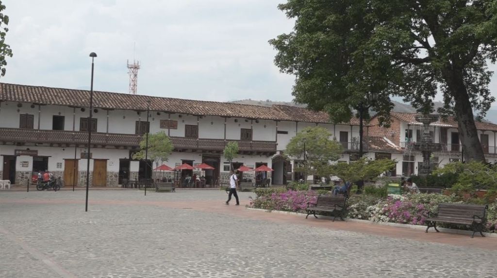 14 municipios de Antioquia decretan toque de queda y ley seca municipios_santa_fe_de_antioquia