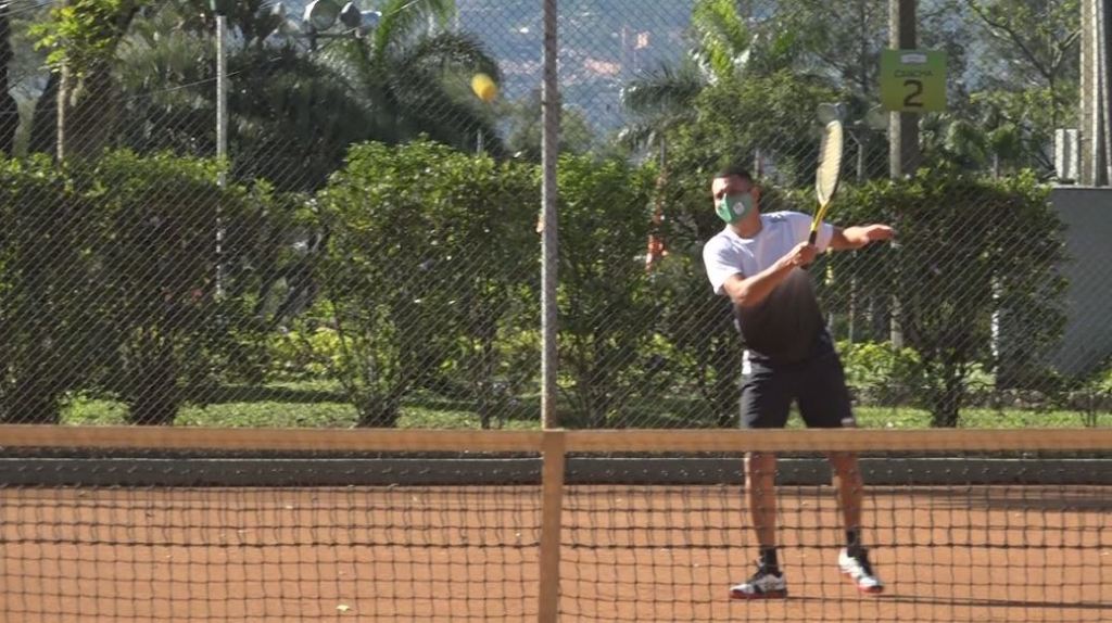 club_el_rodeo_tenis_de_campo