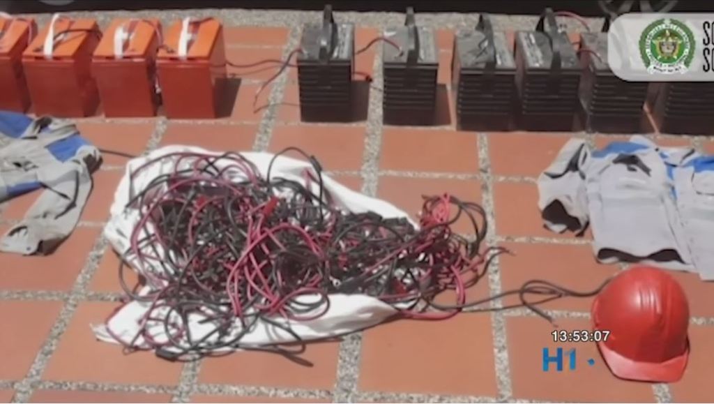 policia_cable_de_cobre