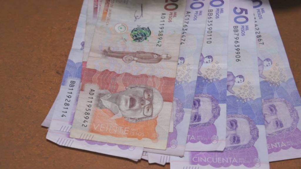 estafadora dinero