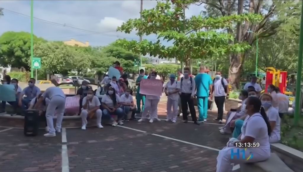 Personal del Hospital de Caucasia protesta por sueldos pendientes hospital_caucasia