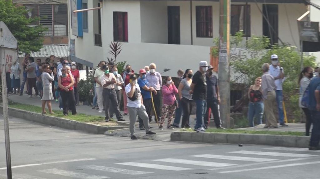 Atentos a las oportunidades de empleo y créditos a bajo costo la_hora_de_las_oportunidades