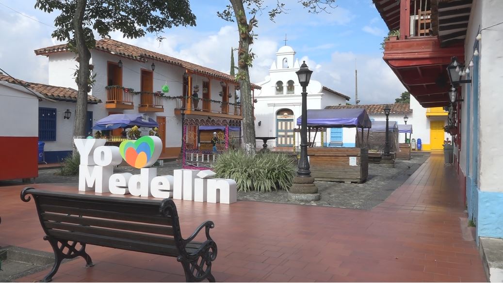 pueblito_paisa_cerro