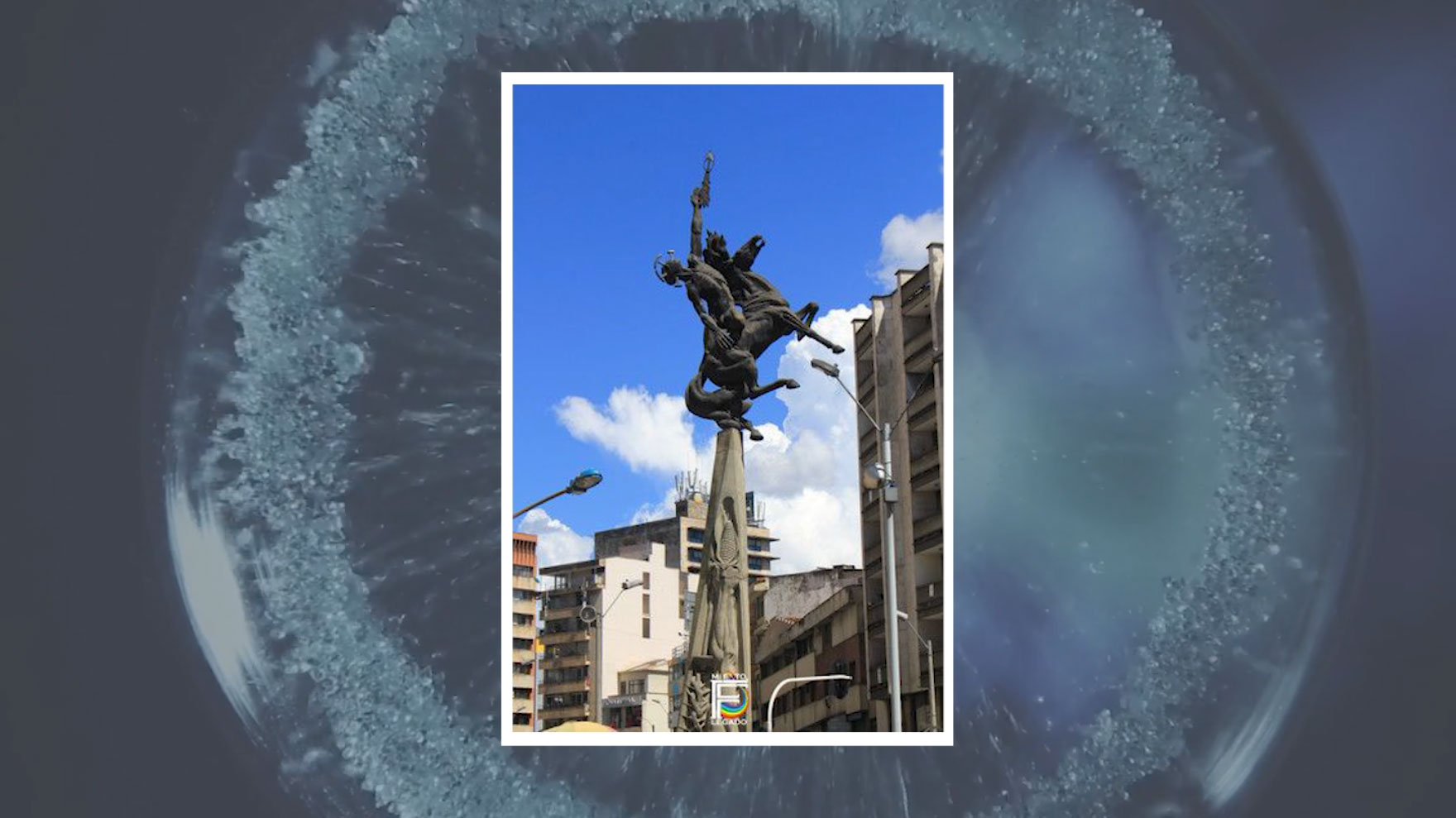 ¿Por qué algunos edificios tienen esculturas en sus entradas? esculturas_de_medellín