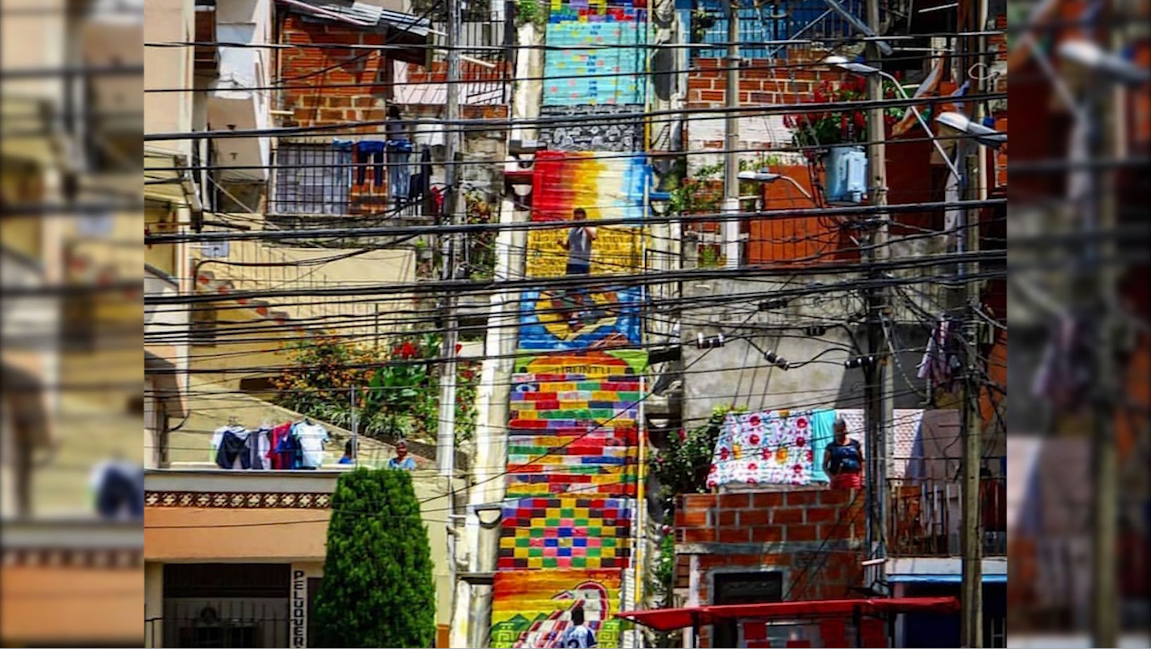 Las escaleras pintadas más largas de Colombia y la labor social de su autor escaleras_trece