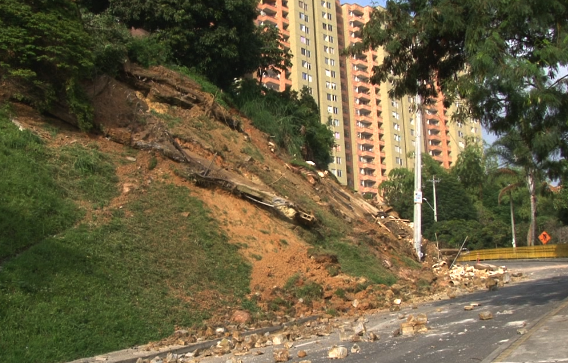 Deslizamiento de tierra en Rodeo Alto estaba advertido titulares 2