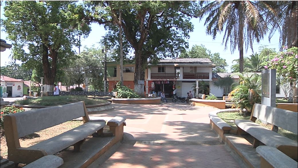 38 familias de la vereda Campanario, desplazadas al casco urbano de Cáceres caceres