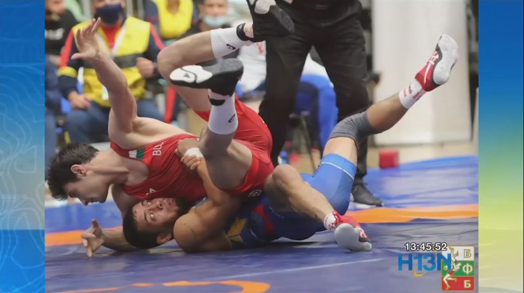 Dichter Toro lucha en Bulgaria por cupo olímpico lucha