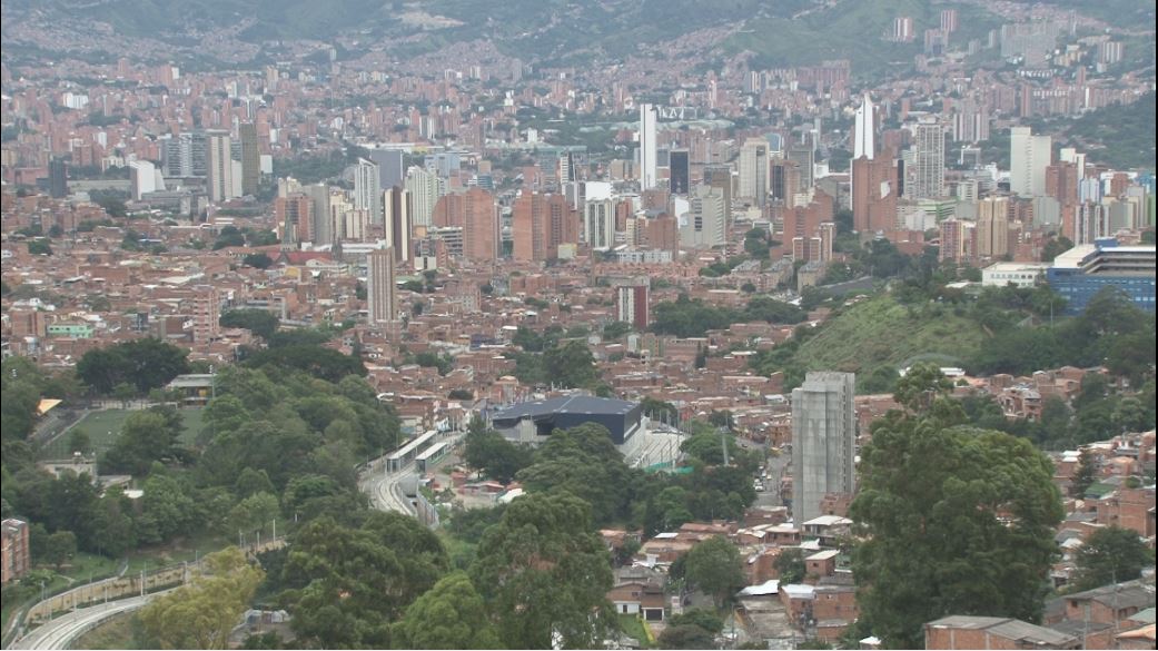 La Gobernación anuncia toque de queda continuo en 26 municipios de Antioquia medidas