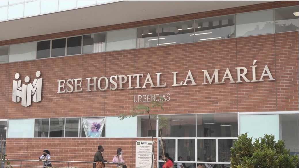 Voluntariado médico de otros departamentos permite pasar de 76 a 94 camas UCI en Hospital La María voluntarios maria