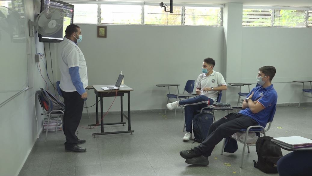 88% de los colegios de Medellín retoman clases en alternancia alternancia