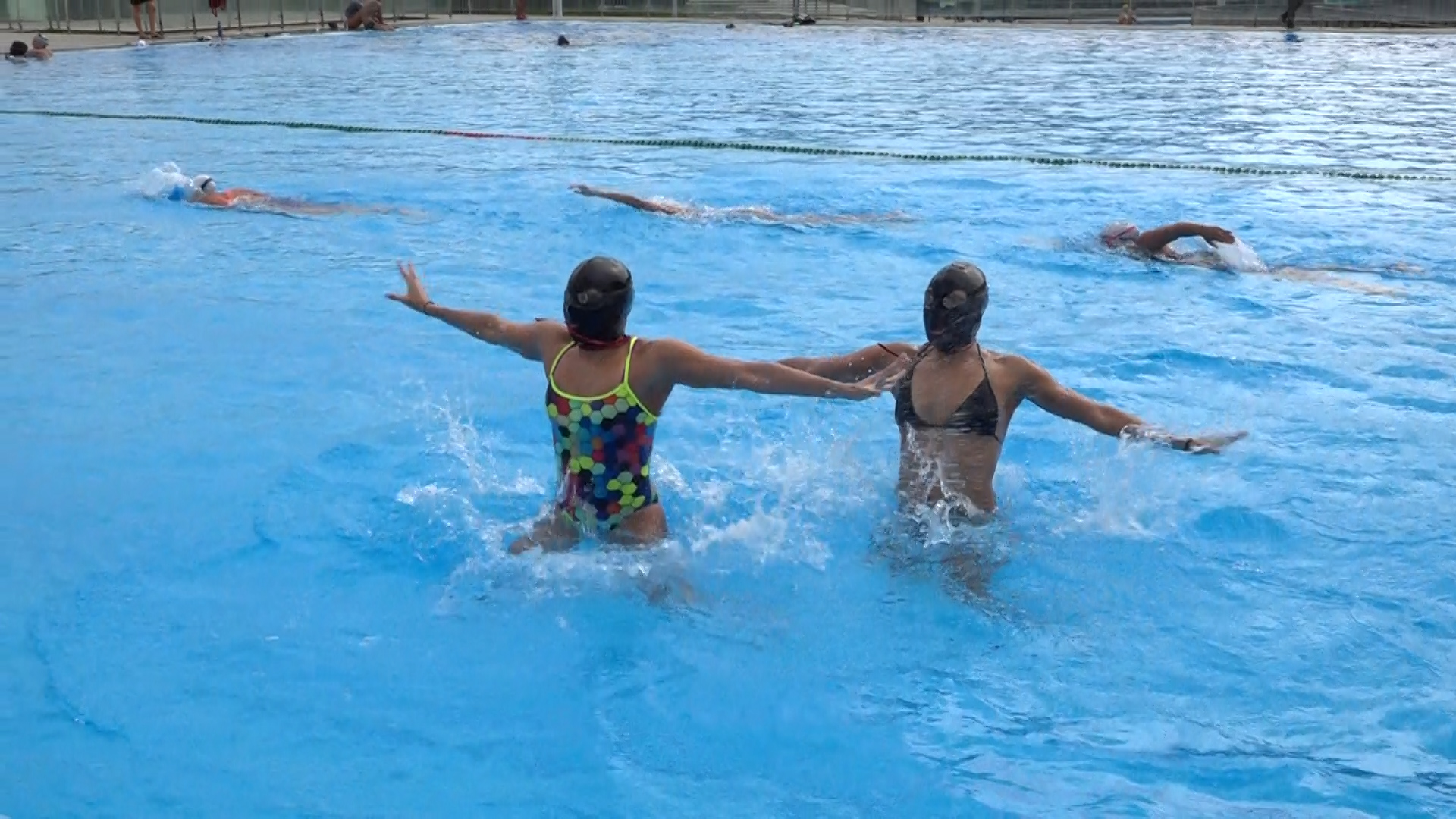 Paula García: entrenadora detrás de Mónica Sarai y Estefanía Álvarez, dueto de natación artística nado sincronizado
