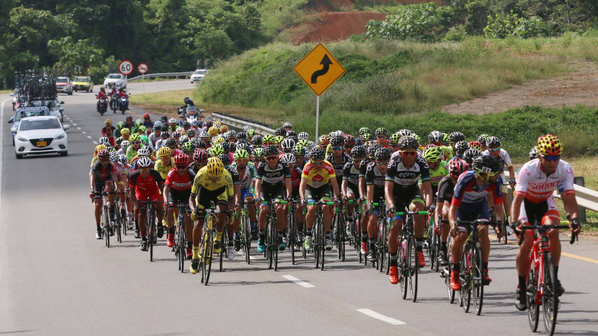 Comenzó Campeonato Nacional de Ruta CICLISMO 3