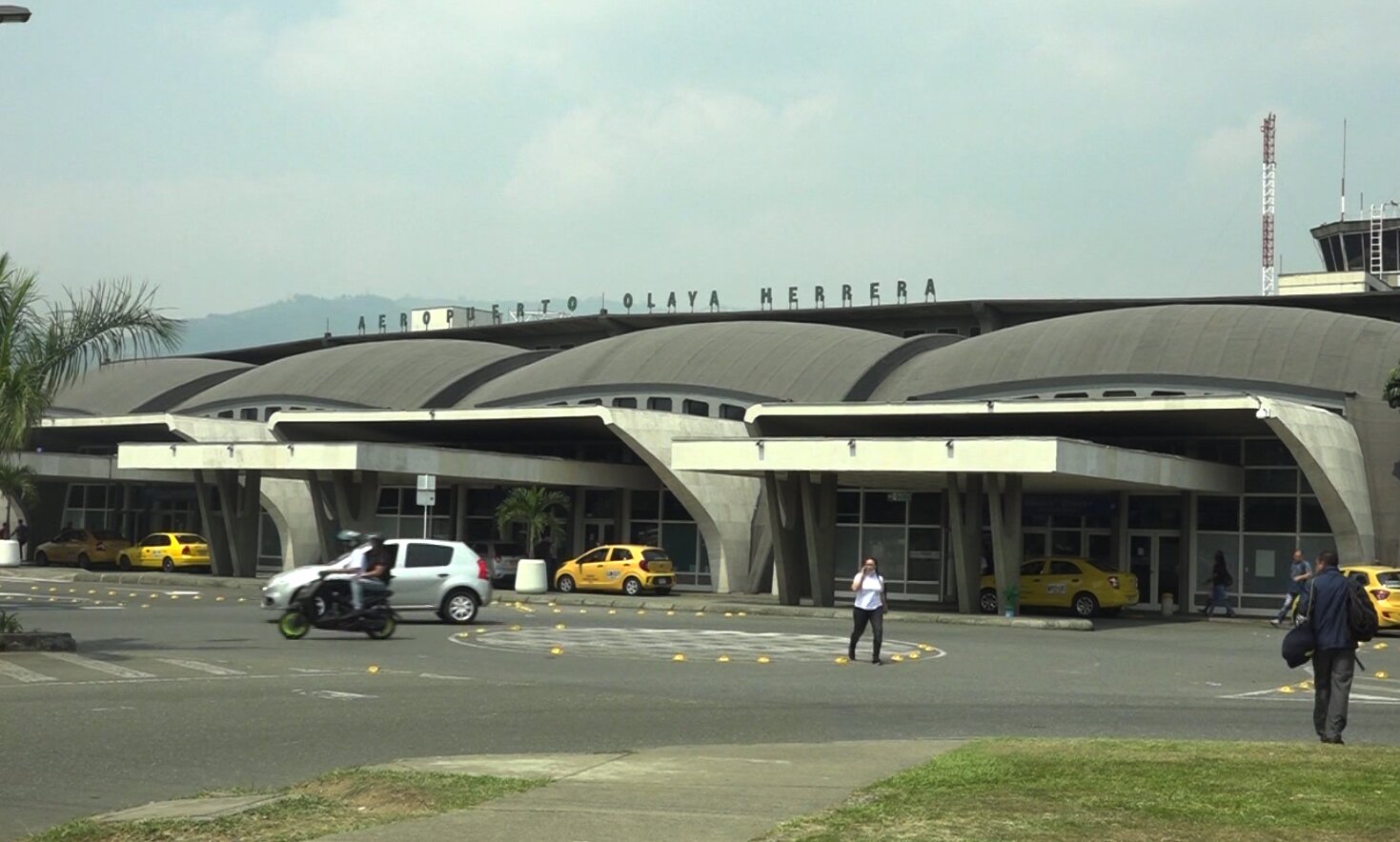 aeropuertos medellin