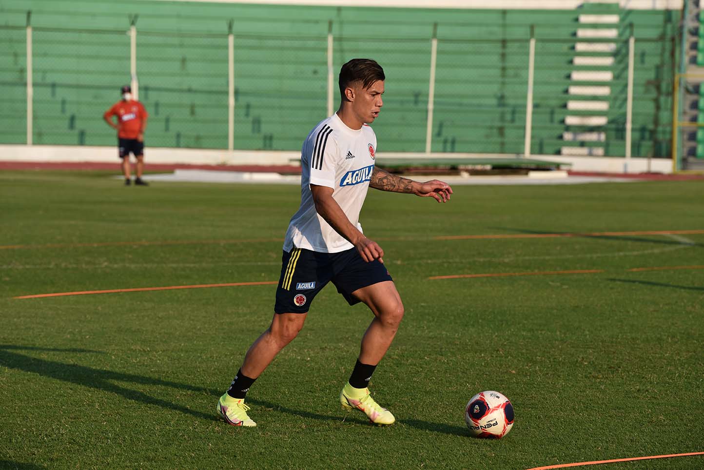Reinaldo Rueda reforzará medio campo ante Bolivia SELECCION COLOMBIA