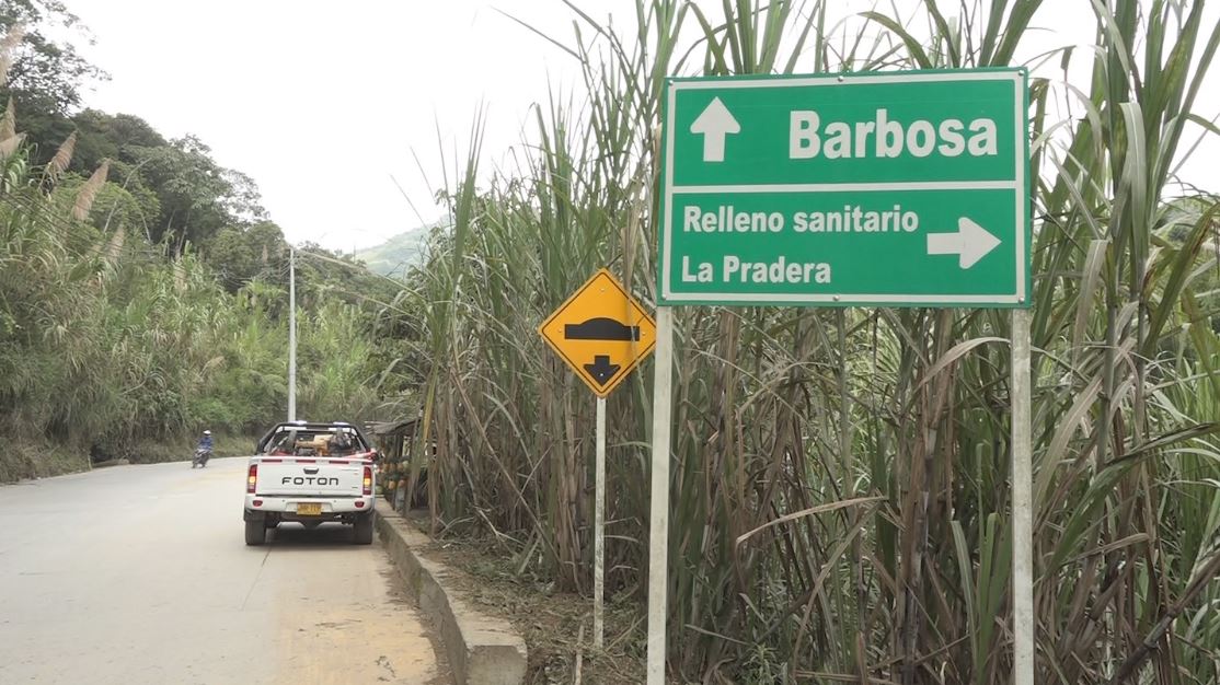 Accidentes sin heridos en el norte del Valle de Aburrá barbosa vias relleno