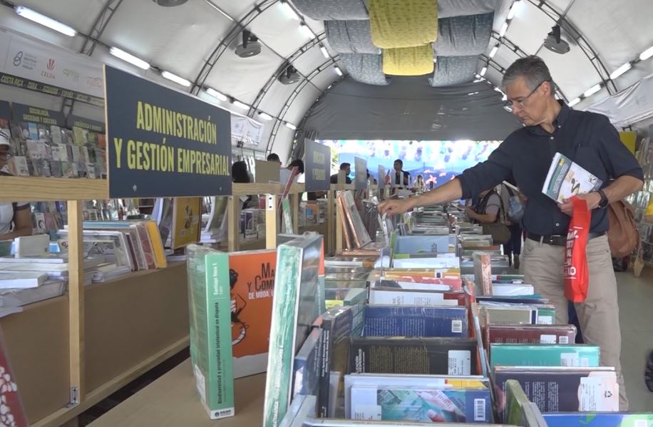 fiesta libro