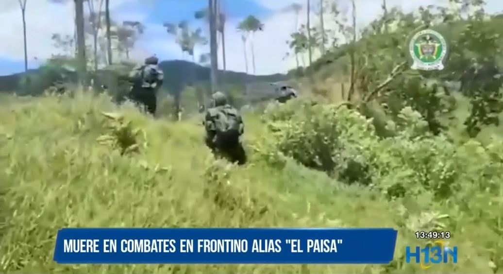 policia muerto combate paisa