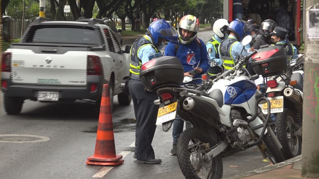 Inician sanciones por pico y placa a motos pico placa motos 1