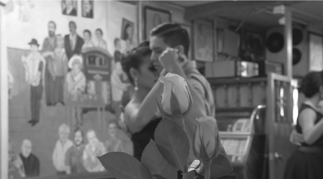 Homenaje al tango en acordes de bandoneón postre