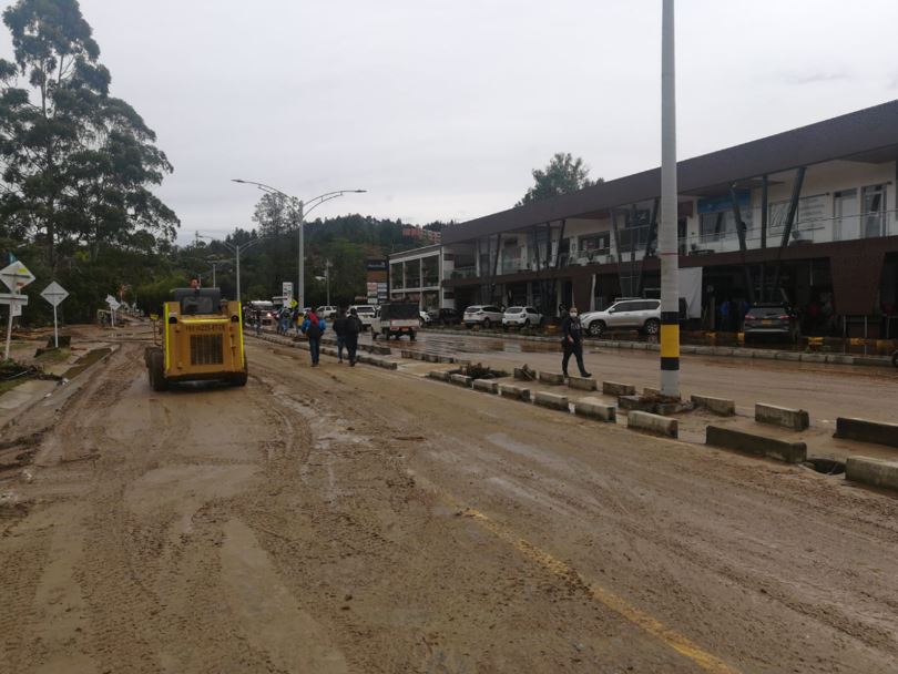 Dos desaparecidos por creciente en El Retiro retiro antioquia