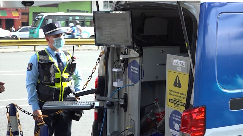 Control de emisión de gases seguirá a cargo del Área Metropolitana area metropolitana