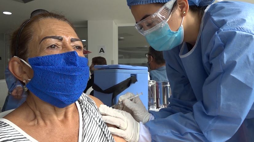 Enfermos de covid-19 en UCI no estaban vacunados vacunacion medellin 3