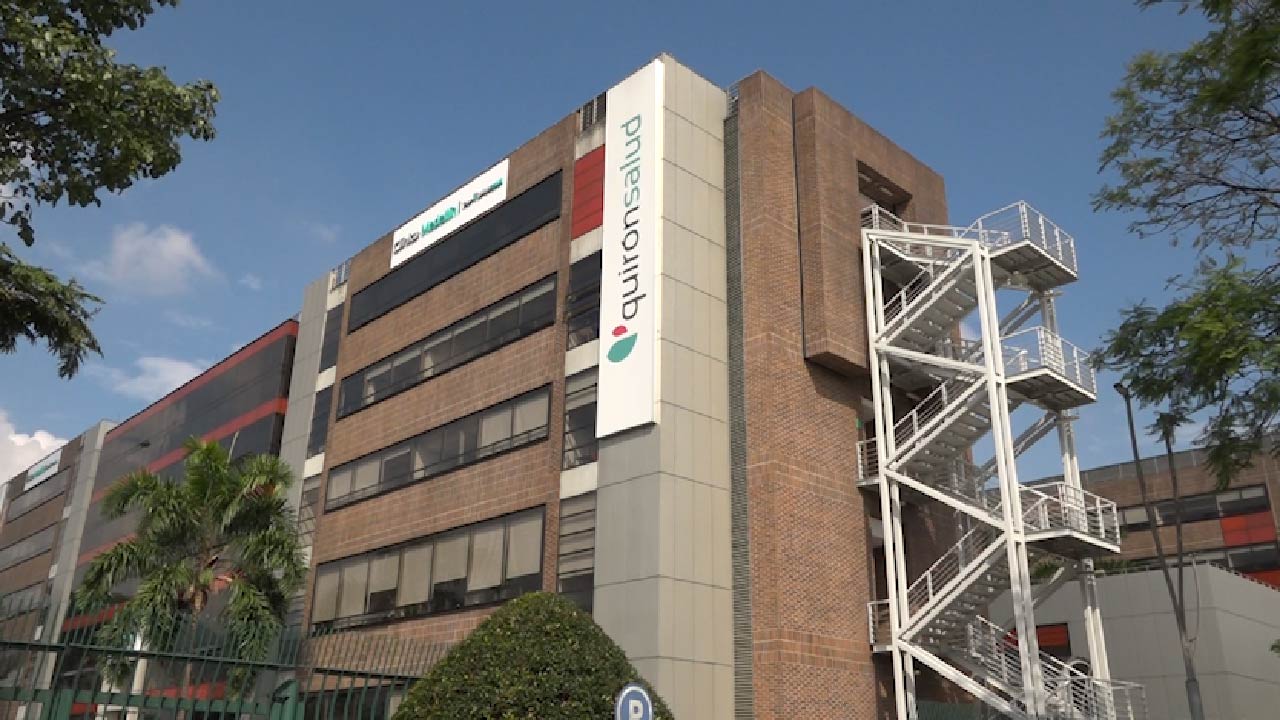 Clínicas en dificultades por personal médico aislado Clínicas