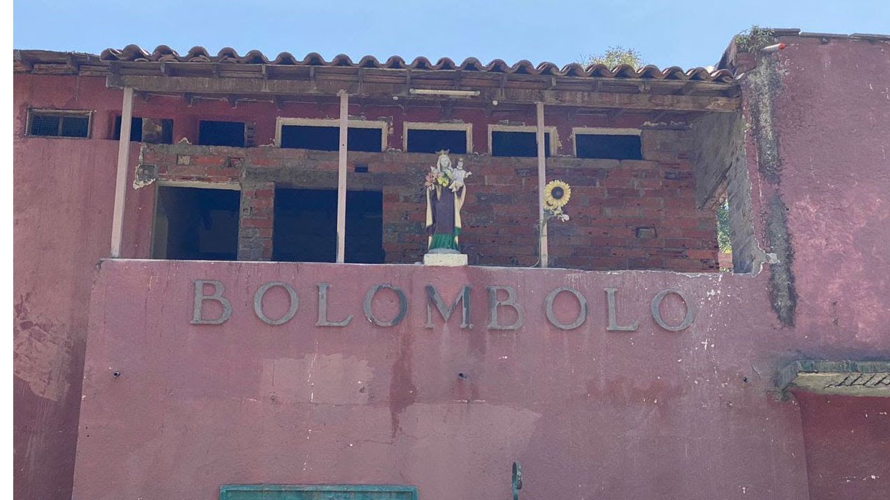 Reconstrucción estación Bolombolo