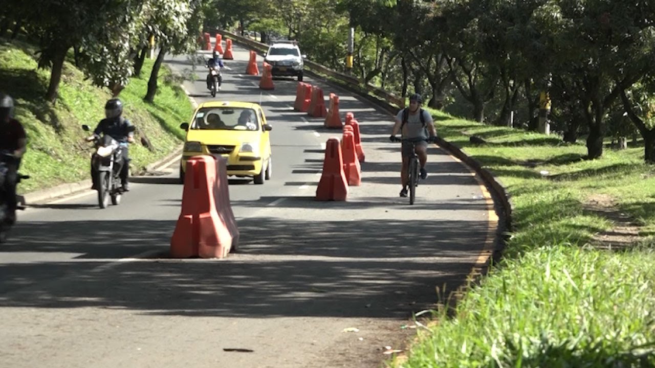 Bus invadió una cicloruta en la 65 cicloruta