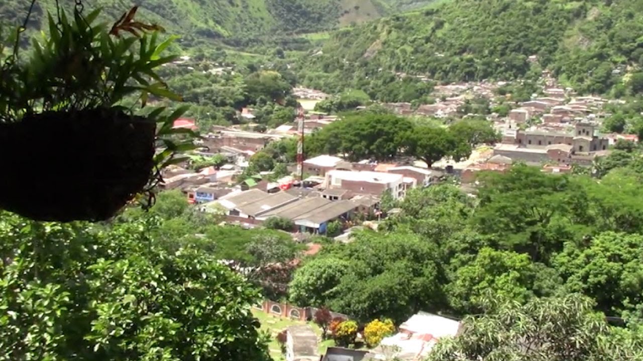 Municipios de Antioquia en alerta por riesgo de derrumbe